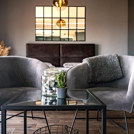 Modern Studio With A Beautiful View Раб Екстериор снимка
