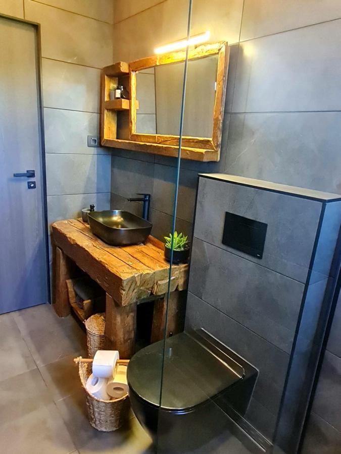 Modern Studio With A Beautiful View Раб Екстериор снимка