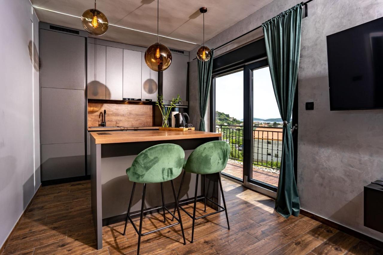 Modern Studio With A Beautiful View Раб Екстериор снимка