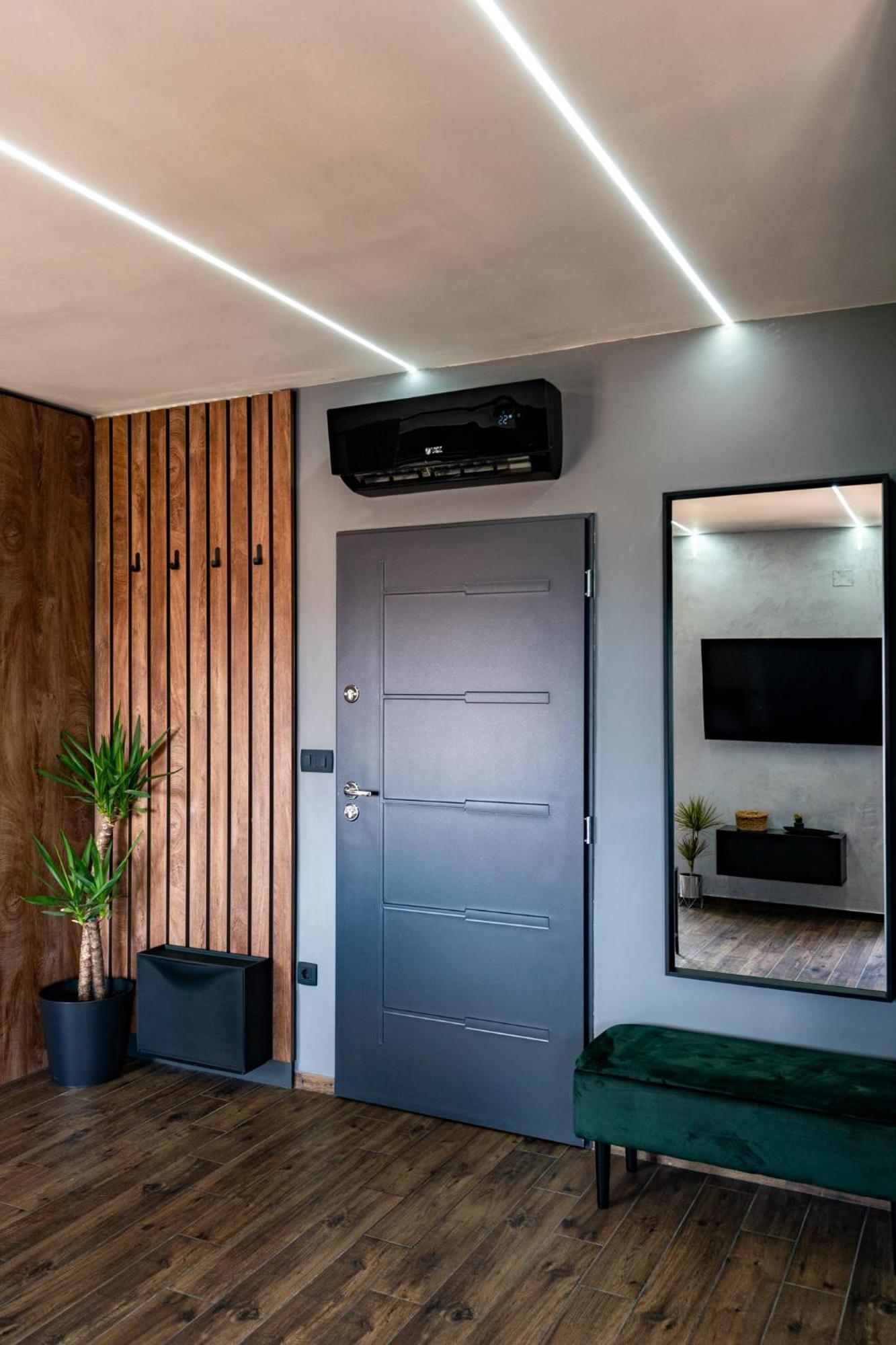 Modern Studio With A Beautiful View Раб Екстериор снимка